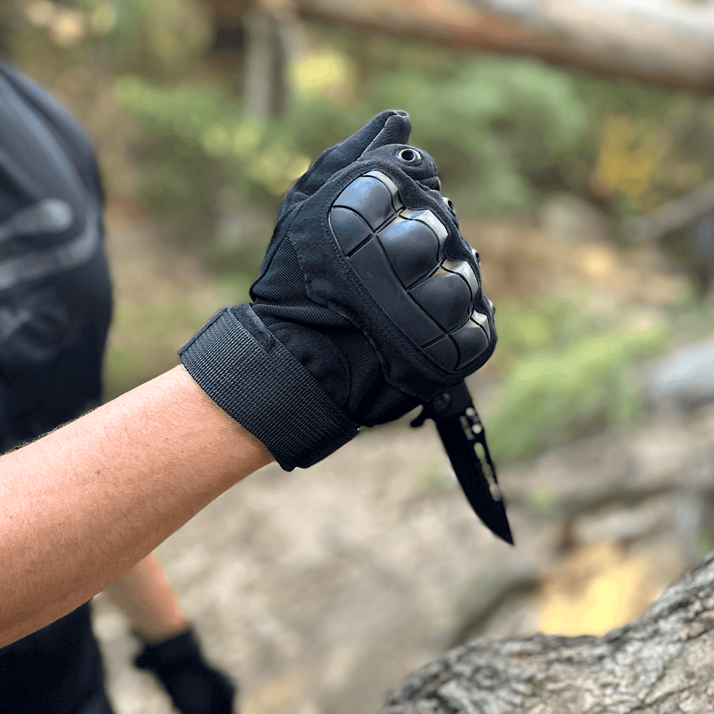 Tactical Gloves for Outdoor With Touchscreen Fingertip Capability